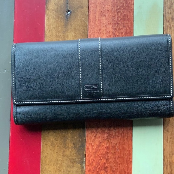 Coach Handbags - Coach Leather Wallet
